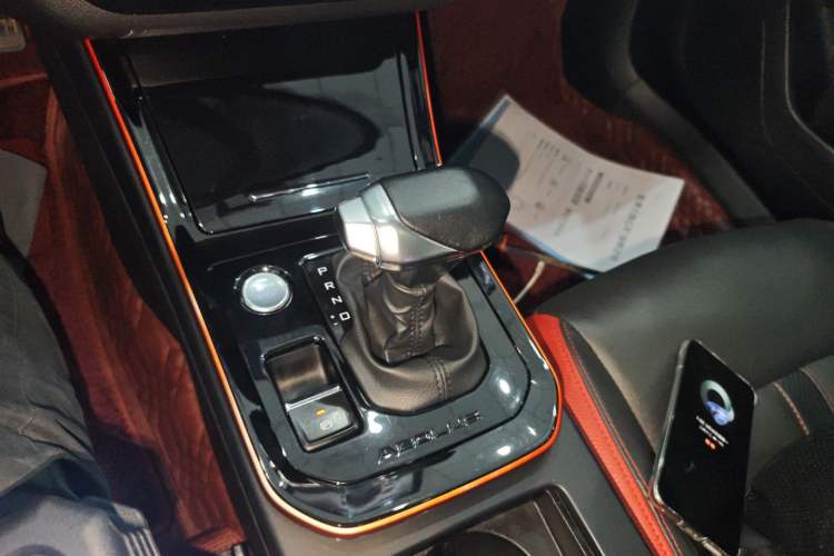 Used Dongfeng Aeolus Yixuan 2021 230T Automatic Chasing Shadow Edition Gear Lever