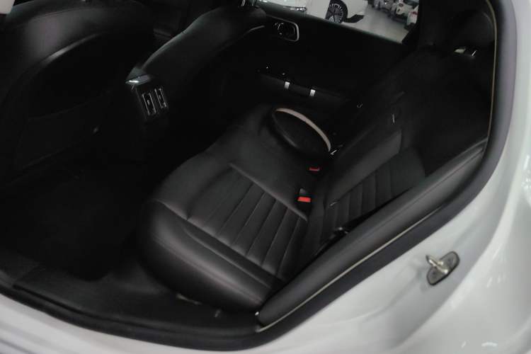 Used Citroen C6 2021 400THP Comfort Edition