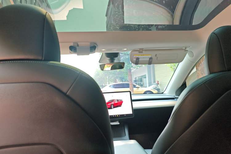 Used Tesla Model Y 2022 Rear-Wheel-Drive Version
