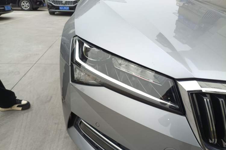 Used Skoda Superb 2023 Facelifted TSI280 DSG Luxury Edition
