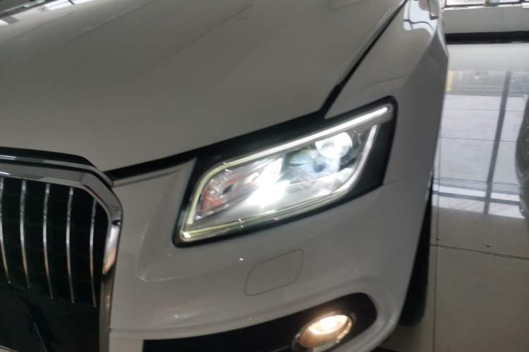 Used Audi Q5 2018 Collector's Edition 40 TFSI Ambition Model
