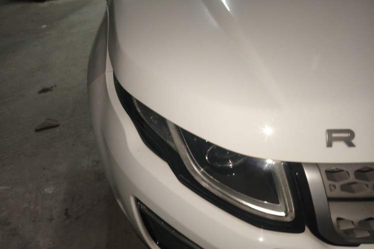 Used Land Rover Range Rover Evoque 2018 240 PS SE Smart Brilliance Edition
