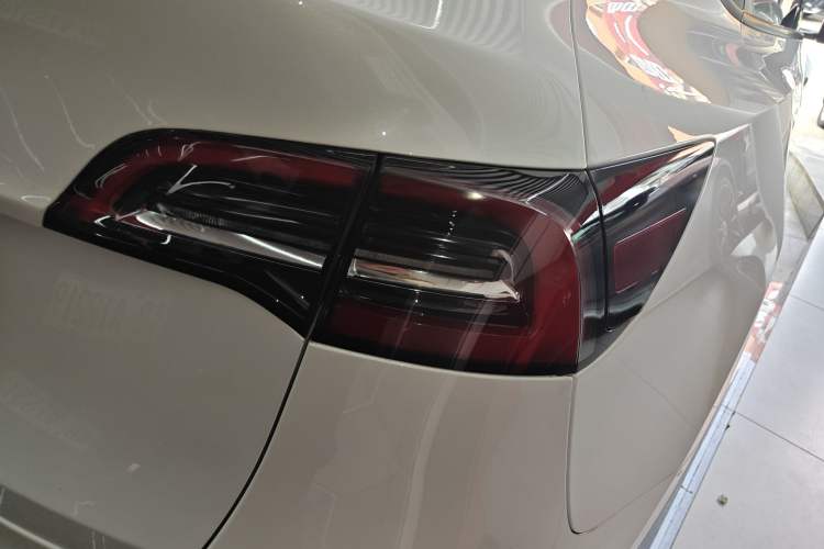 Used Tesla Model Y 2021 Standard Range Rear-Wheel Drive Version