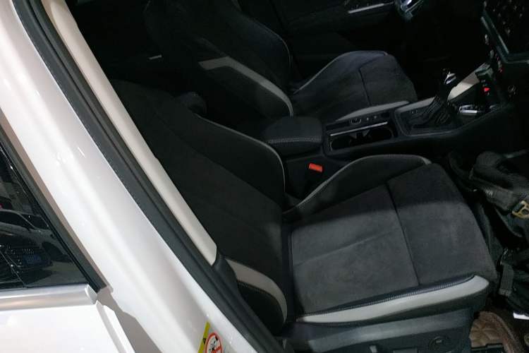 Used Audi Q3 2020 35 TFSI Fashion Dynamic Model