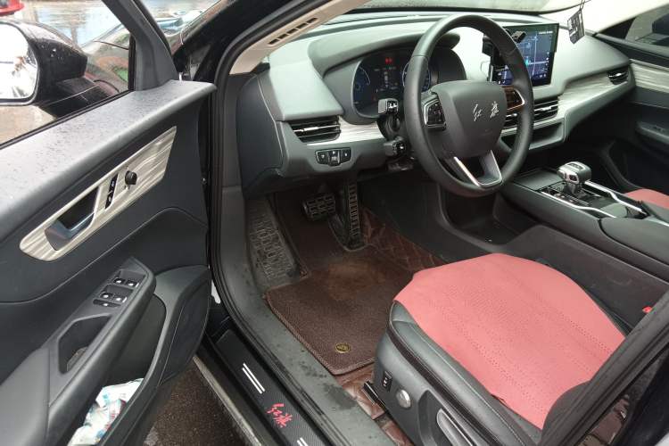 Used Hongqi E-QM5 2024 500km Range Edition Driver Seat