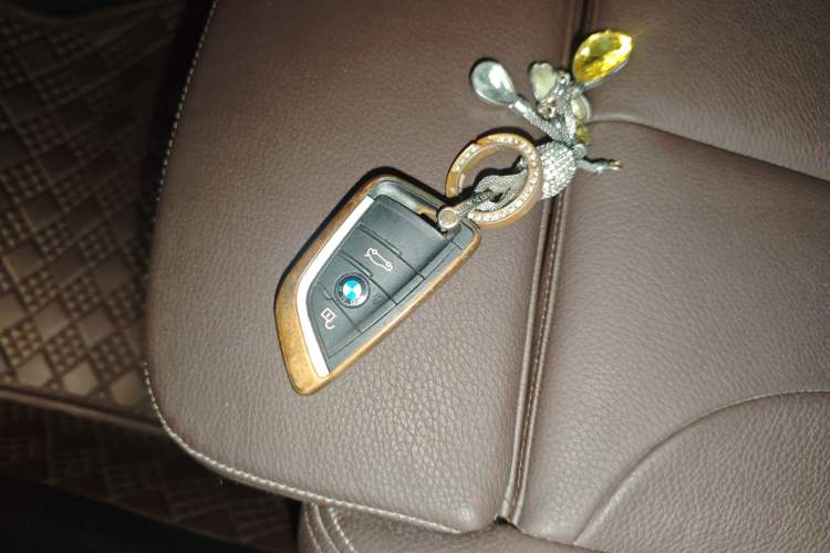 Used BMW X1 2018 sDrive18Li Luxury Model
