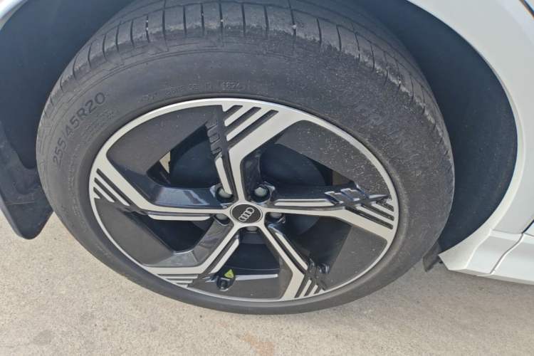 Used Audi Q4 e-tron 2024 40 e-tron Boundary Edition Exterior 5