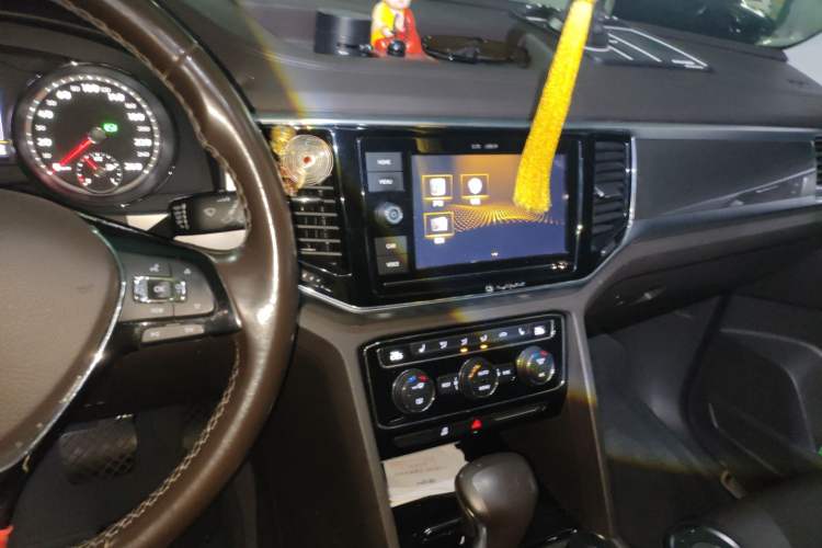 Used Volkswagen Teramont 2019 380TSI Four-Wheel Drive Luxury Version China VI Standard Audio And AC Panel