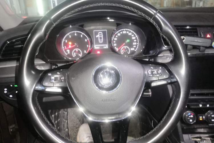 Used Volkswagen Lamando 2018 280TSI DSG Comfort Edition