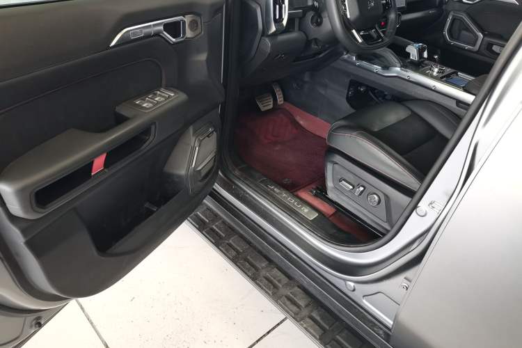 Used JETOUR Shanhai Traveler C-DM 2024 C-DM 208KM Mountain & Wilderness Edition