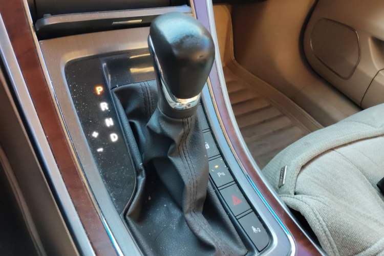 Used Roewe 950 2015 1.8T Elite Edition