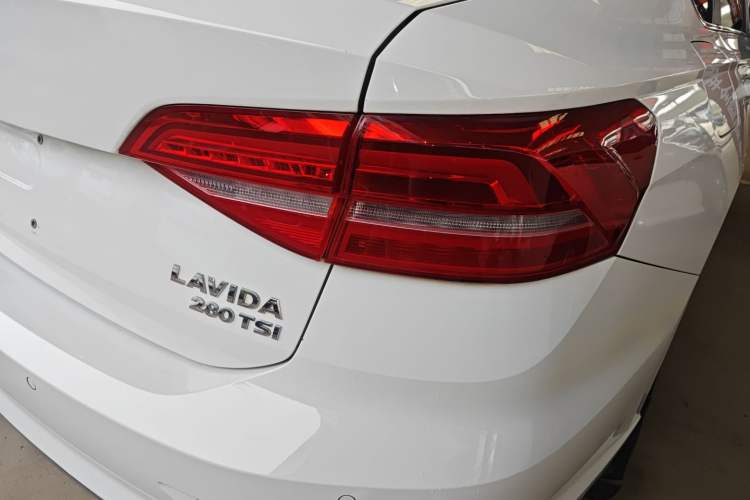 Used Volkswagen Lavida 2019 280TSI DSG Comfort Edition China VI standard
