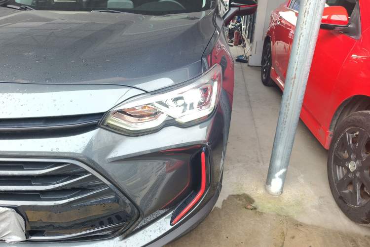 Used Chevrolet Orlando 2019 Redline 530T Automatic Enjoyment Version (5+2 Seating) China VI
