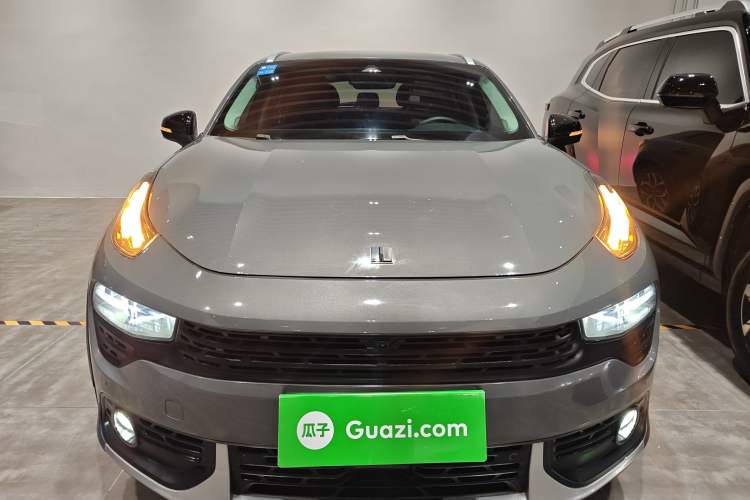 Used Lynk & Co 02 2018 1.5T DCT Two-Wheel Drive Pro Version China V Emission Standard
