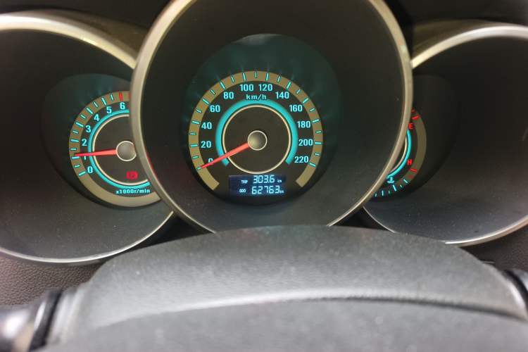 Used CHANGAN Eado 2012 1.6L Manual Luxury Model China IV Standard