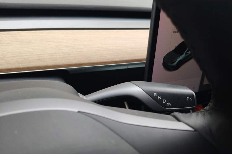 Used Tesla Model 3 2019 Standard Range Rear-Drive Upgraded Version
