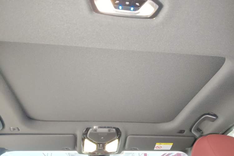 Used BMW 3 Series 2024 325i M Sport Night Edition Package Headliner