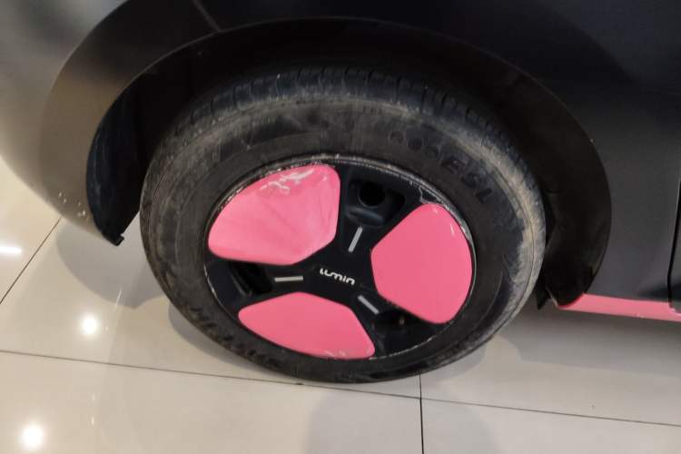 Used CHANGAN NEVO Lumin 2022 210km Sweet Edition Exterior 5