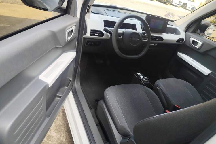 Used Geely Galaxy Panda 2024 Panda Mini 200km Endurance Bear