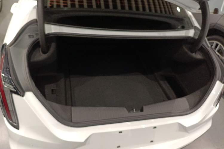 Used Cadillac CT4 2021 28T Fashion Edition Trunk