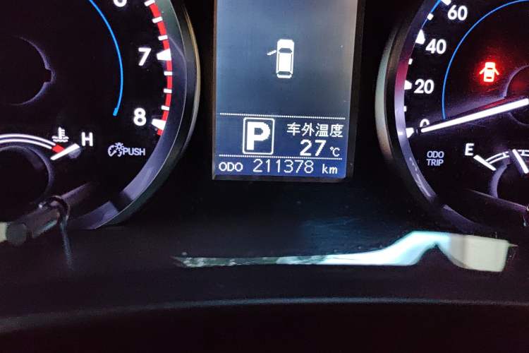 Used Toyota Highlander 2018 2.0T Two-Wheel Drive Elite Version 5 Seats China VI Standard
