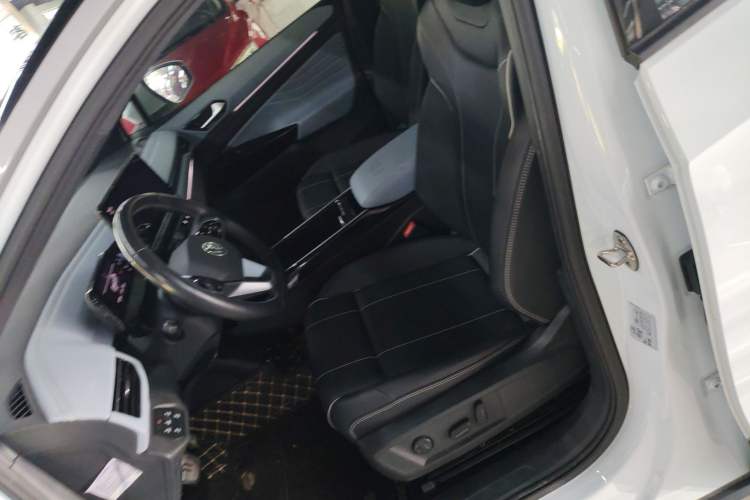 Used Volkswagen ID.4 X 2023 Pure Smart Edition Left Front Seat