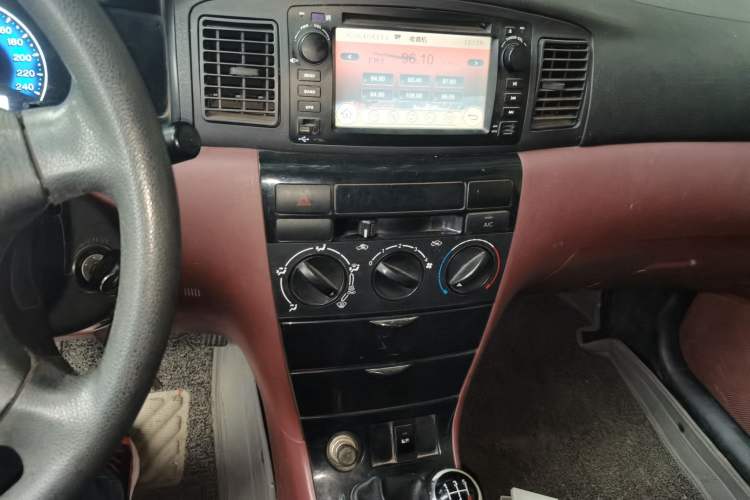 Used BYD F3 2013 Energy-Efficient Model 1.5L Manual Comfort Version Audio And AC Panel