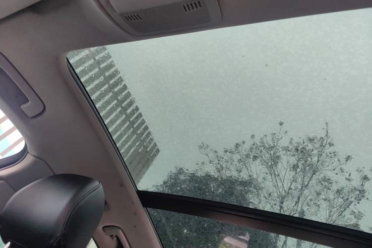 Used Audi Q5 2013 40 TFSI Ambition Headliner