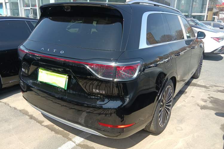 Used Hima AITO M9 2025 Extended-Range Ultra Version 52 kWh 6-Seater
