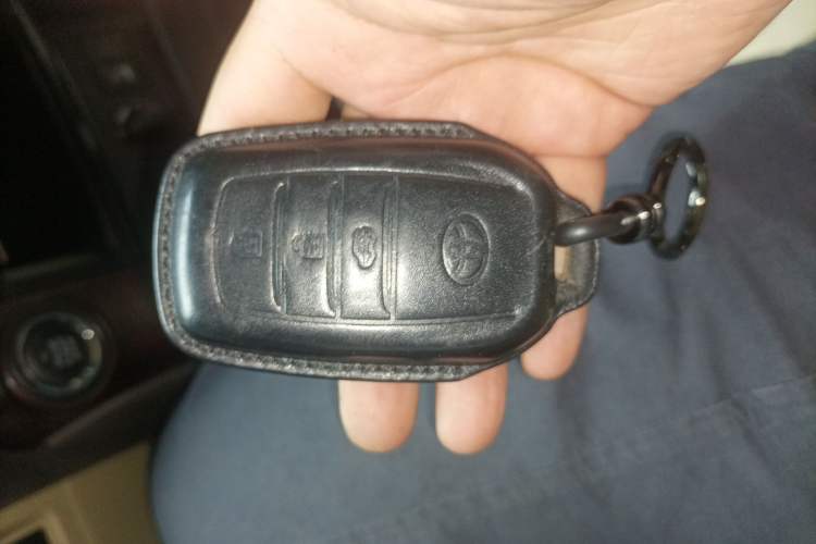 Used Toyota Prado 2016 3.5L Automatic TX-L NAVI Vehicle Key