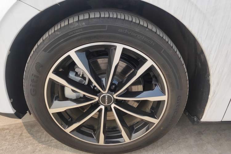 Used Roewe D7 2025 DMH 125km World Champion Edition
