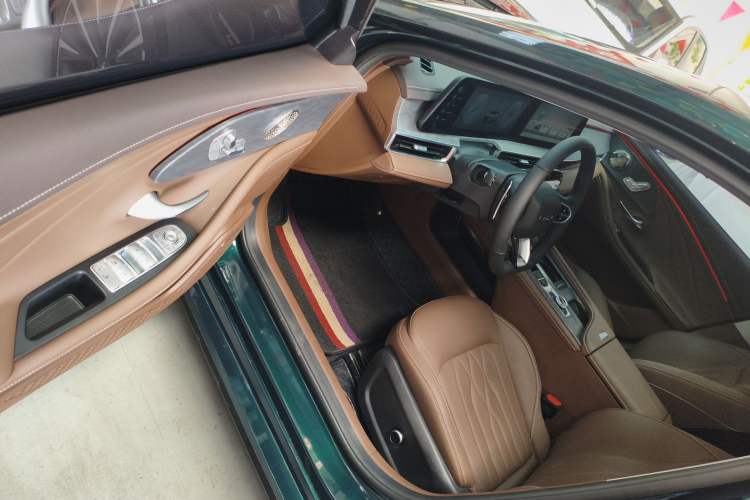 Used Chery Arrizo 8 2025 2.0T Automatic Yu+