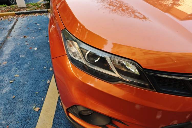 Used Soueast DX3 2016 1.5T CVT Prestige Edition Right Front Headlight