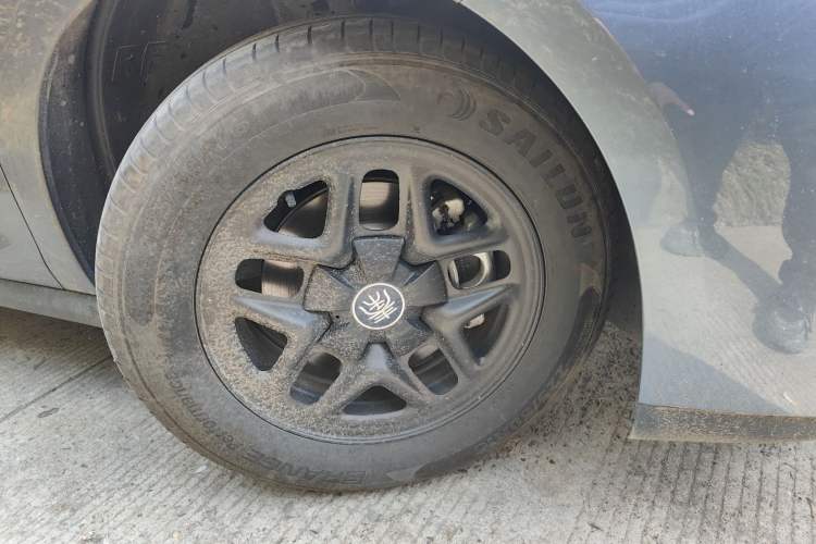 Used BYD Qin PLUS 2025 DM-i Smart Drive 55KM Leading Model
