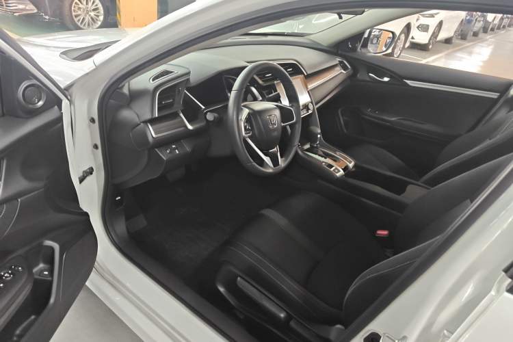Used Honda Civic 2019 220TURBO CVT Dynamic Edition China VI