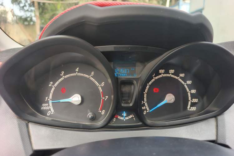 Used Ford Fiesta 2013 Sedan 1.5L Manual Fashion Edition
