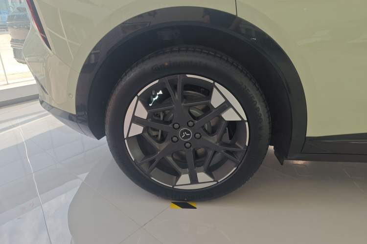 Used Hongqi Tiangong 06 2025 520 Smart Selection Edition Right Rear Wheel Hub