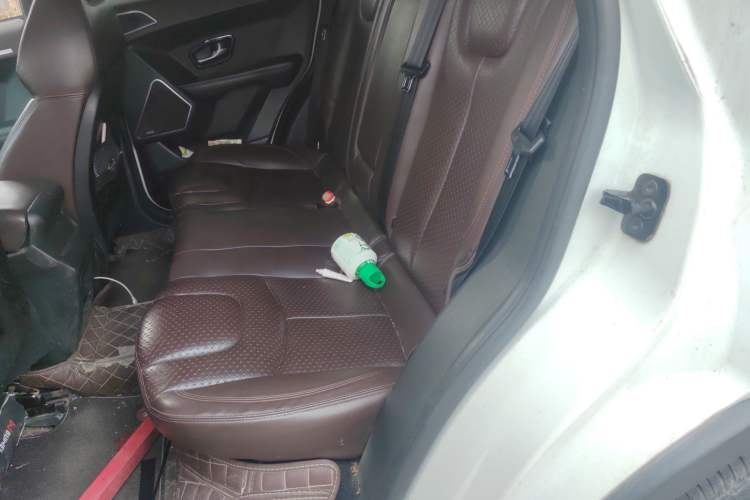 Used Land X7 2015 2.0T Panoramic Prestige Edition