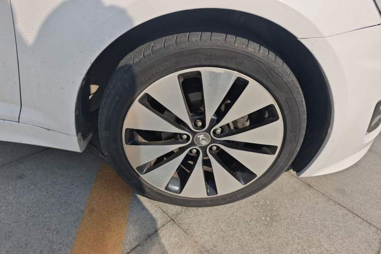 Used Kia K5 2012 2.0L Automatic DLX
