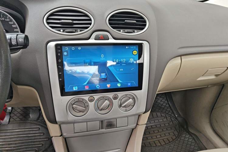 Used Ford Focus 2013 Sedan Classic 1.8L Manual Base Model