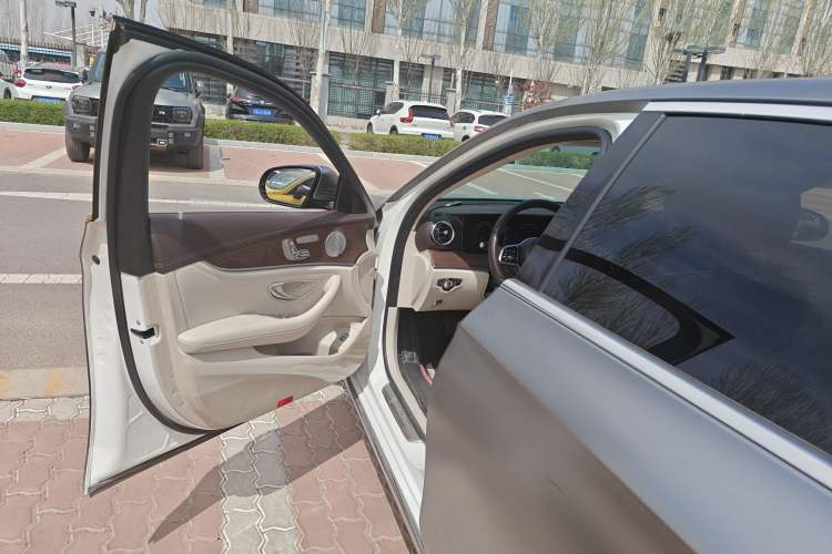 Used Mercedes-Benz E-Class 2019 E 300 L Stylish Model Driver Seat