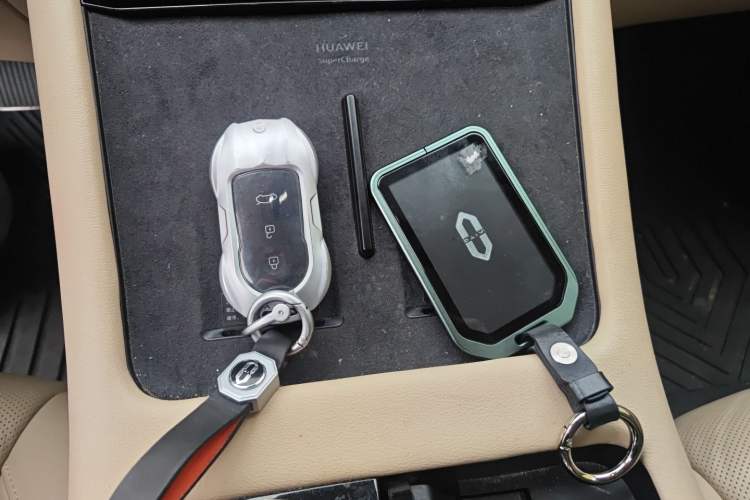 Used Hima AITO M7 2024 1.5T Rear-Drive Plus Version 6 Seats