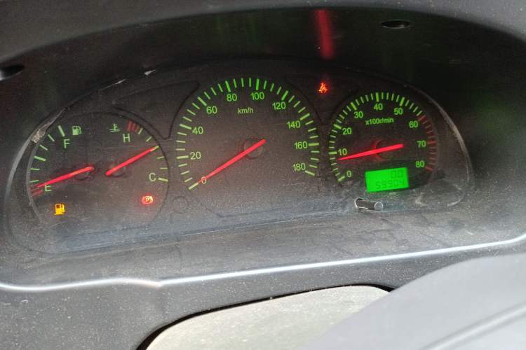 Used Jinbei Hiace 2020 2.0L Express King Series Deluxe Van High Roof China VI Standard 1TZS