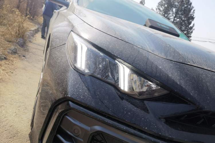 Used GAC Trumpchi EMPOW 2023 400T Automatic R MAX Right Front Headlight