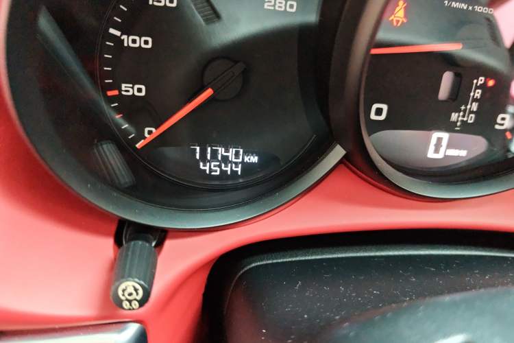 Used Porsche Boxster 2013 Boxster 2.7L
