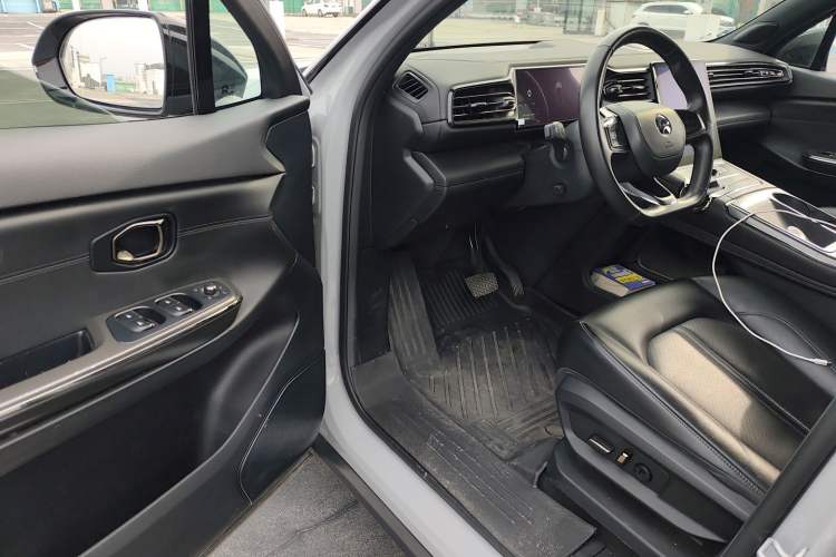 Used Nio ES6 2022 75 kWh Sport Edition Driver Seat