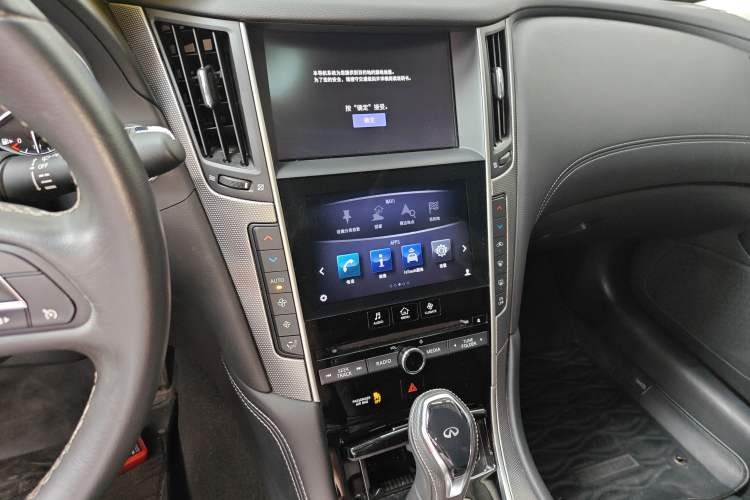 Used Infiniti Q50L 2018 2.0T Enjoyment Version China VI Standard