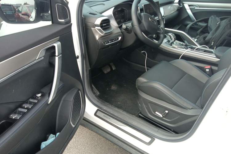 Used Geely Auto Coolray New Energy 2022 1.5T ePro 85KM Starry Edition Driver Seat