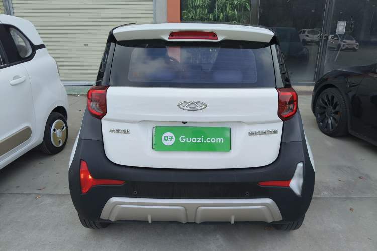 Used Chery QQ Little Ant 2022 Revised Version Sweet Pink Edition Half-Sugar Version Lithium Iron Phosphate 30.7 kWh 30 kW 301 km Rear