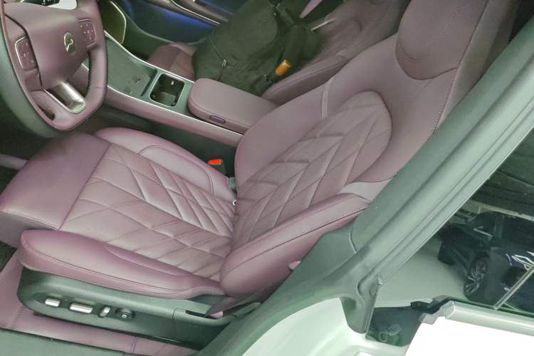 Used Nio ET5T 2025 75 kWh Touring
